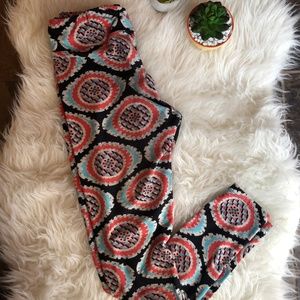 LuLaRoe One Size Leggings